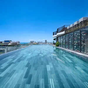 Golden Lotus Grand - Panoramic Rooftop Bar & Daily Afternoon Tea Hotel Da Nang